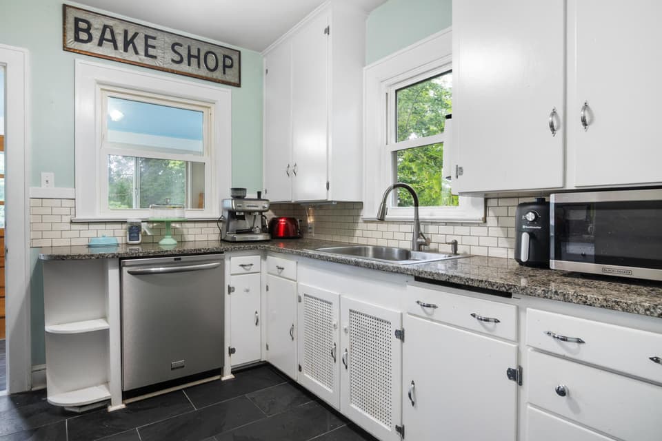 715 Church Street, photo 10 of 40