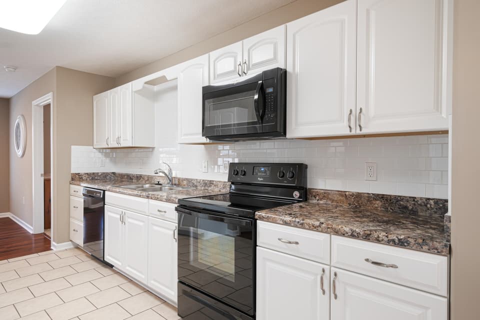 30 Gavins Court NW, photo 8 of 39