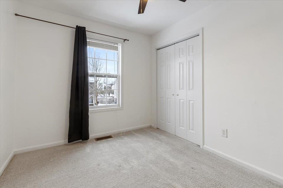 110 Sage Lane, photo 29 of 40