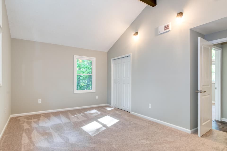 360 Tomahawk Drive, photo 28 of 32
