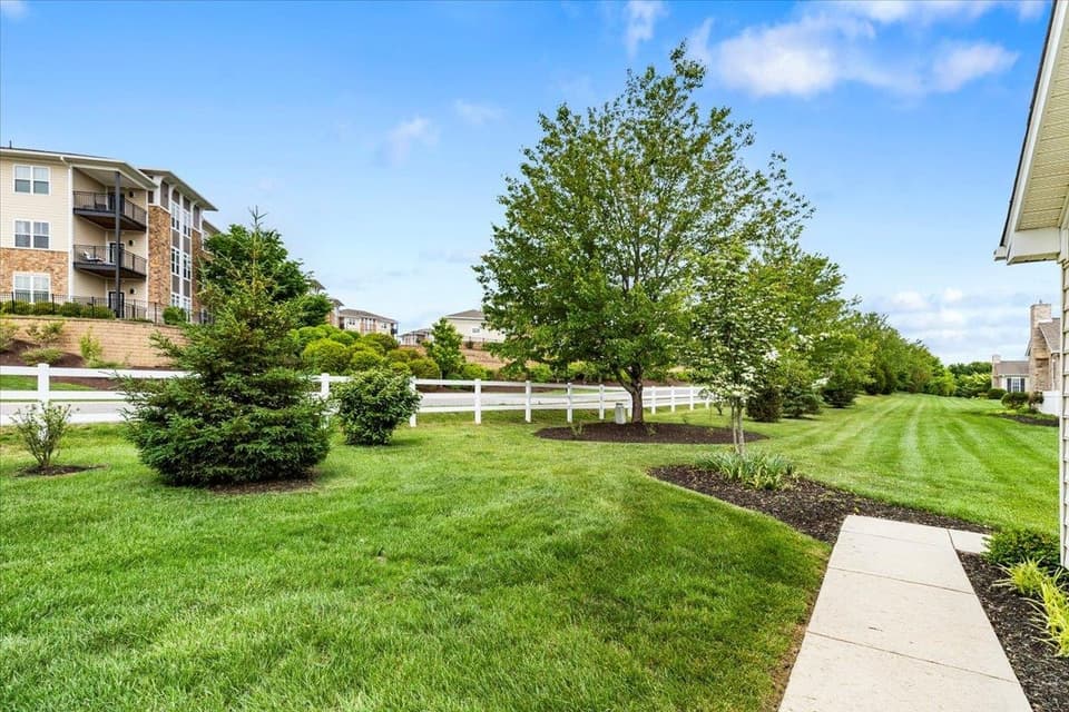 225 Patriot Way Unit 62, photo 9 of 40