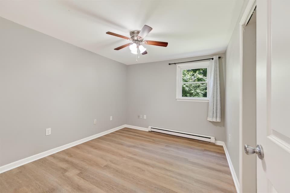1548 Gallimore Street, photo 30 of 40