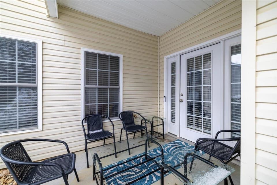 95 Phoenix Boulevard NW, photo 9 of 31