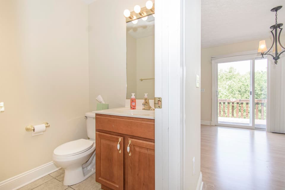855 Oak Tree Boulevard, photo 7 of 31