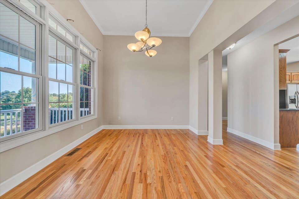 2075 Lake Vista Dr, photo 6 of 38
