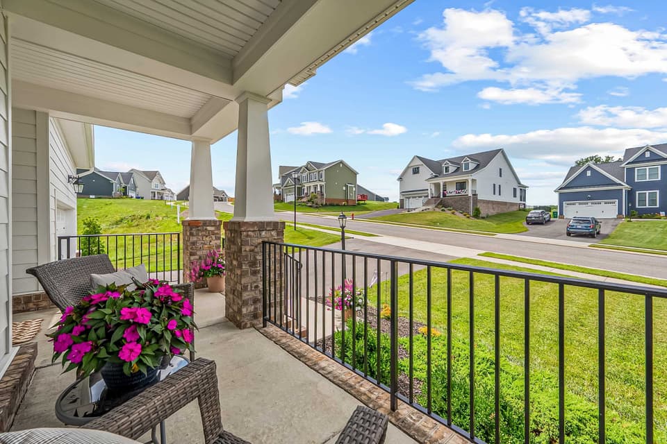 1042 Round Meadow Drive, photo 4 of 40