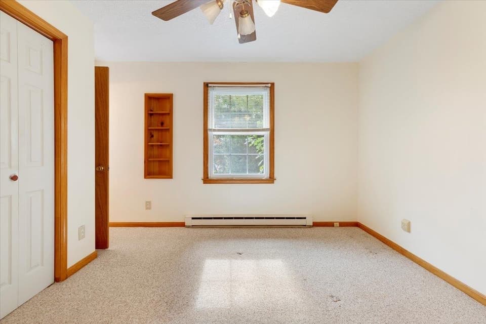 1363 Dow Street, photo 23 of 40