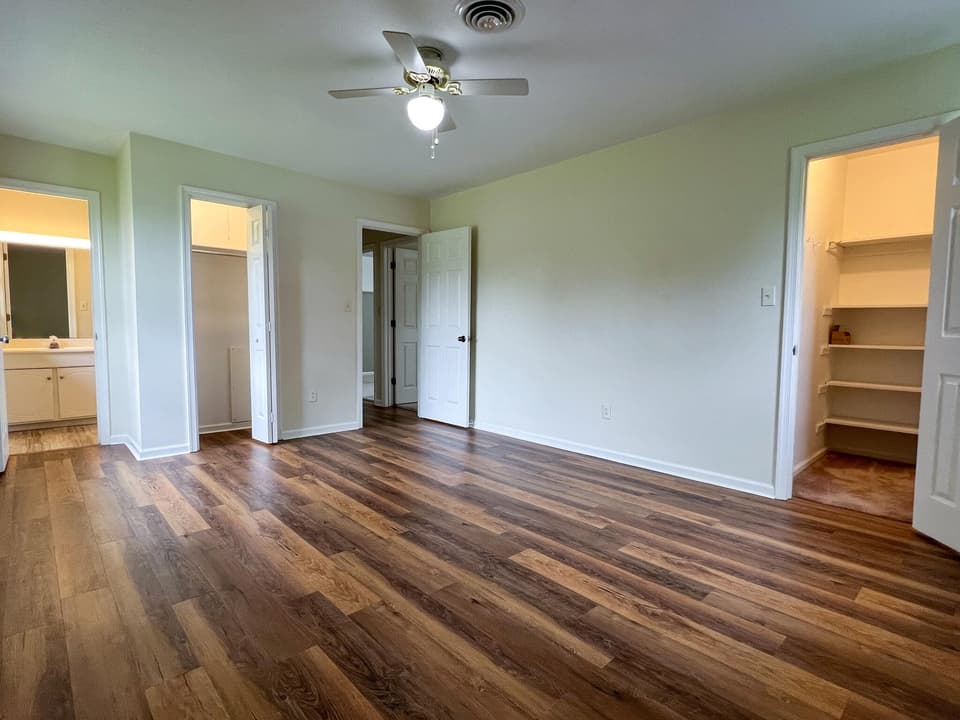 975 Carson Dr, photo 15 of 37