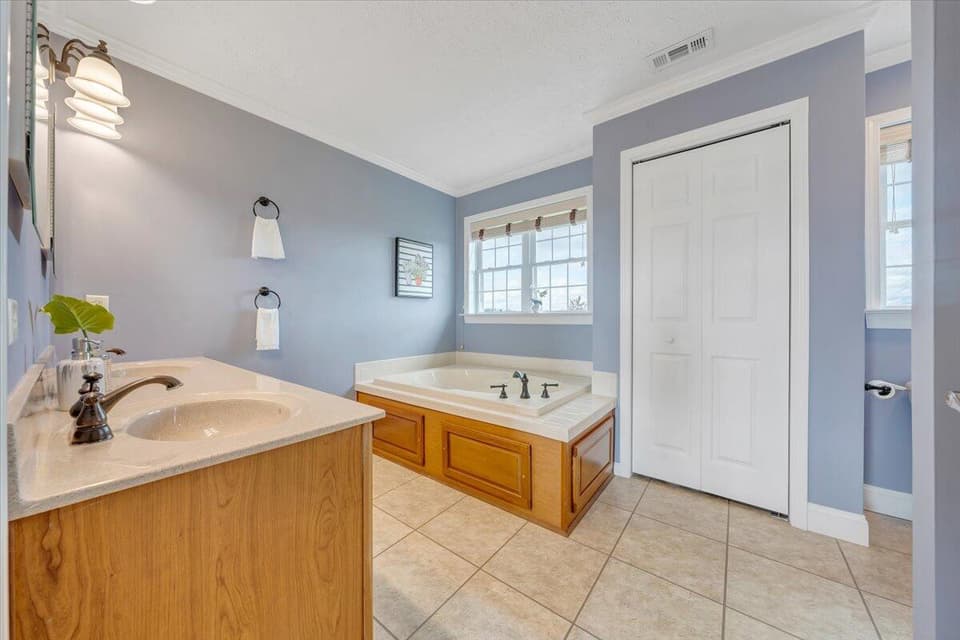 4220 Childress Road, photo 35 of 38
