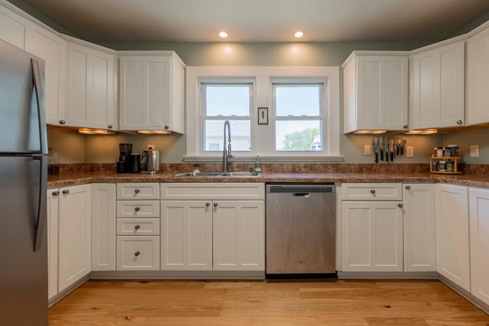 940 Forest Street, photo 32 of 40