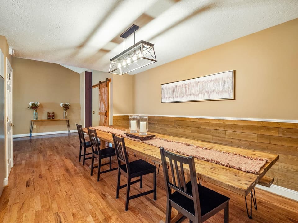 390 Gold Leaf Drive, photo 12 of 40