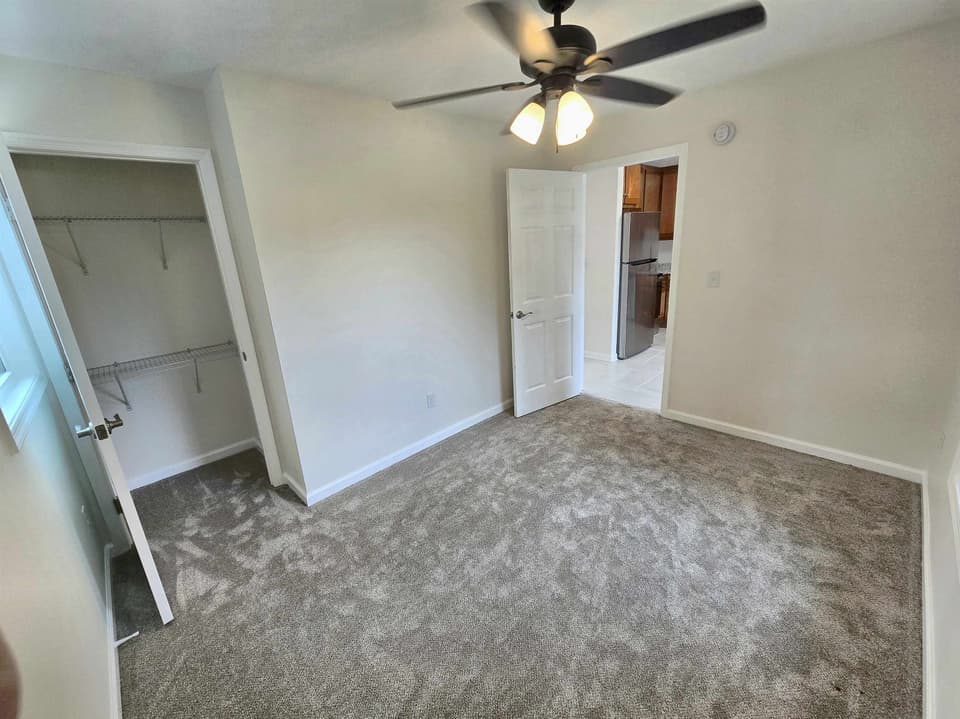 1260 King Street, photo 14 of 29