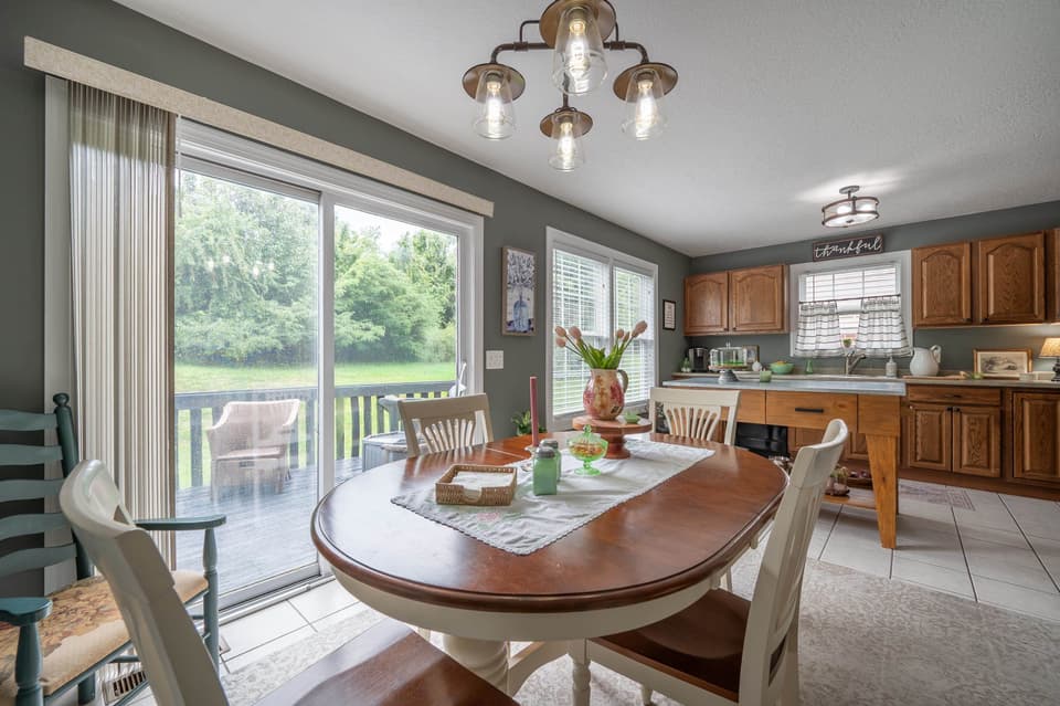 420 Tall Oak Boulevard, photo 13 of 40