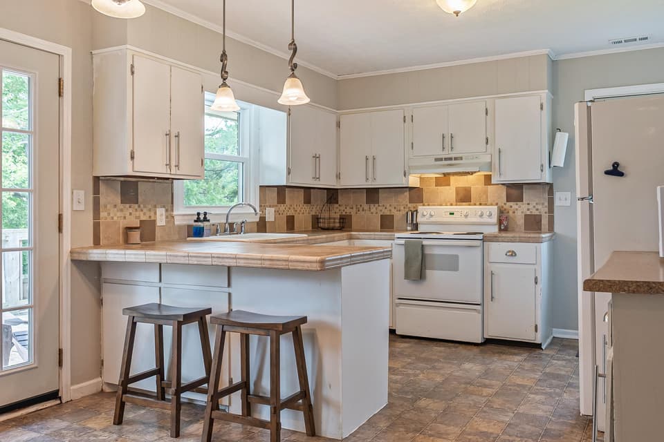 465 Montgomery Street, photo 13 of 40