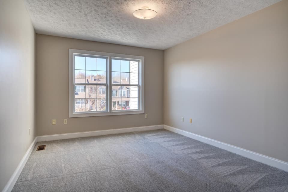 185 Blue Leaf Drive, photo 35 of 40