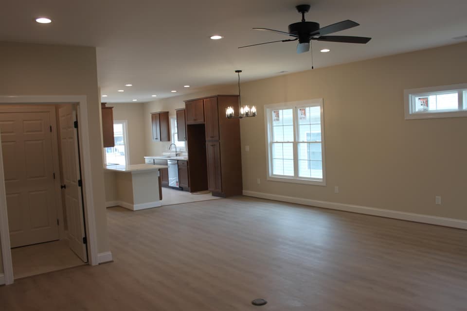 160 Vinnie Avenue, photo 11 of 14