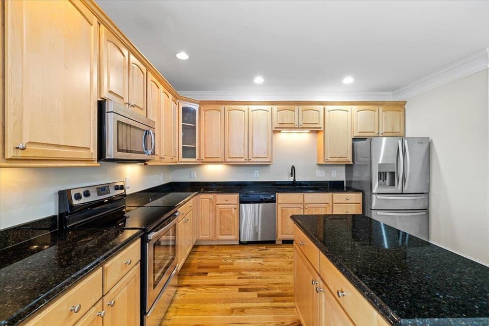 110 Phoenix Boulevard NW, photo 8 of 39