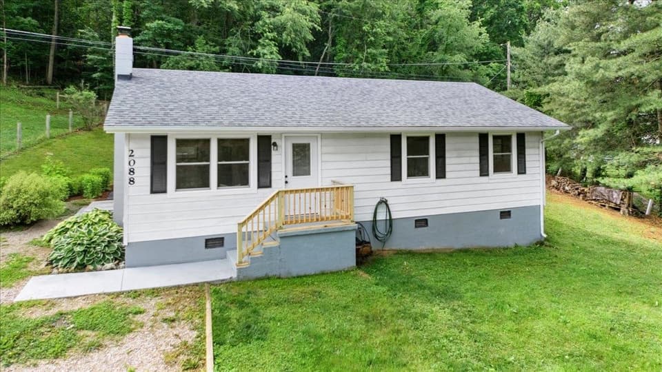 2088 Fire Tower Road, photo 5 of 40