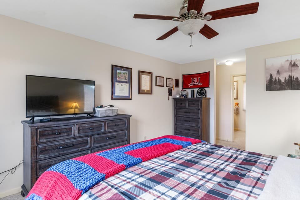 80 Patricia Lane, photo 18 of 40