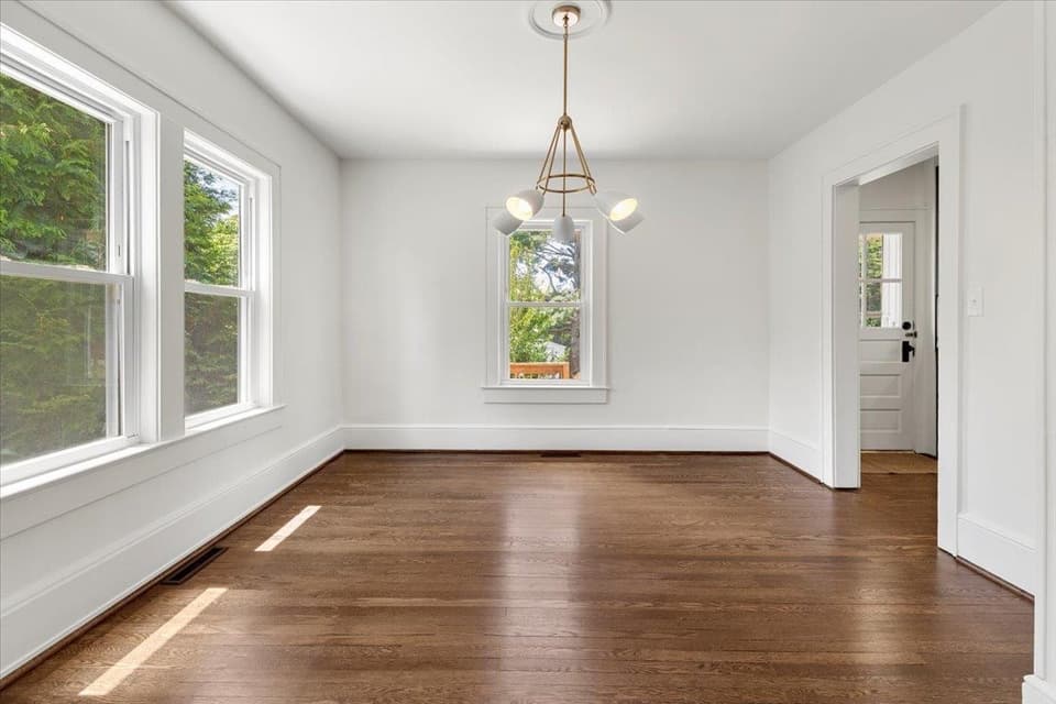612 E Main Street, photo 25 of 40