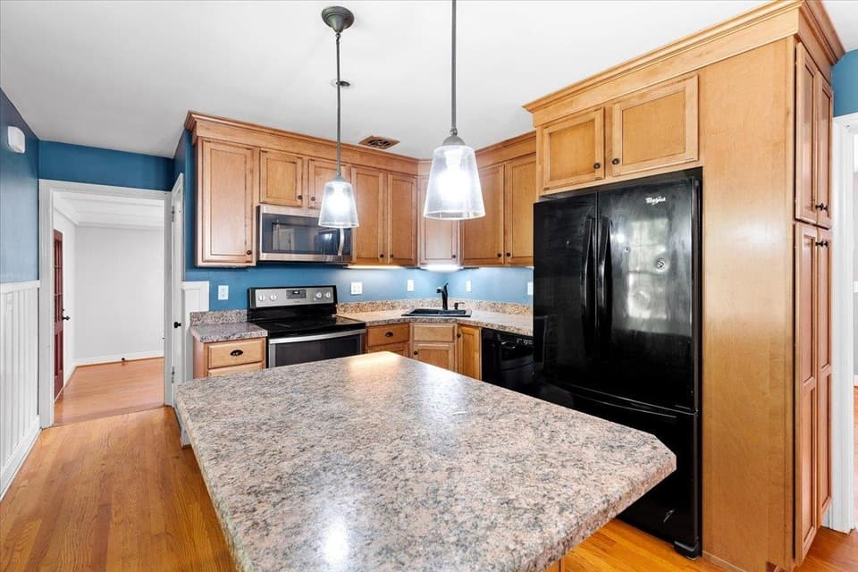 307 3rd Street, photo 12 of 40