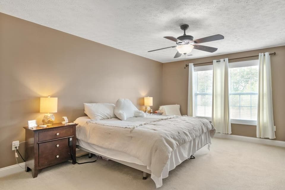 205 Robin Hood Drive, photo 31 of 40