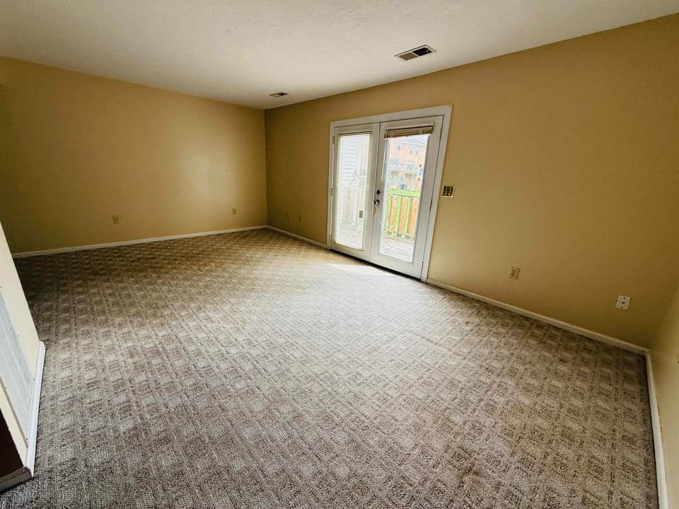 610 Cambria Street NW, photo 8 of 33