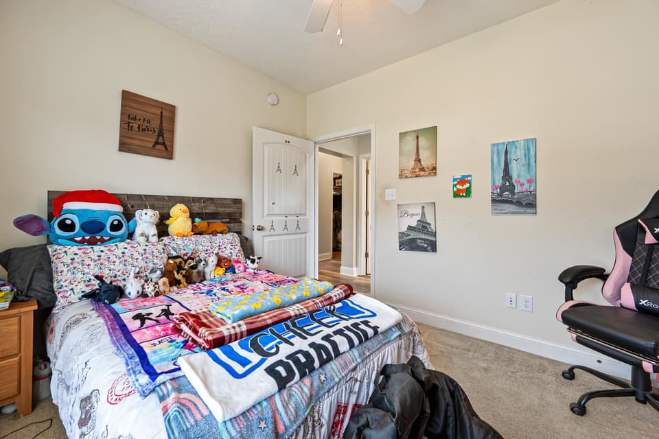 285 Easy Street, photo 25 of 40