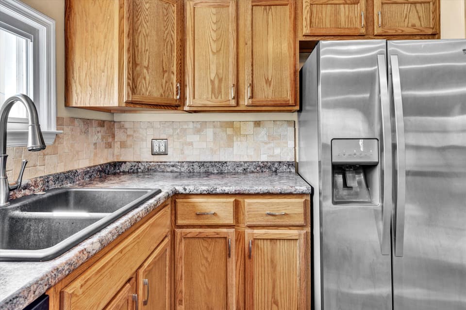 215 S Hill Drive, photo 19 of 37