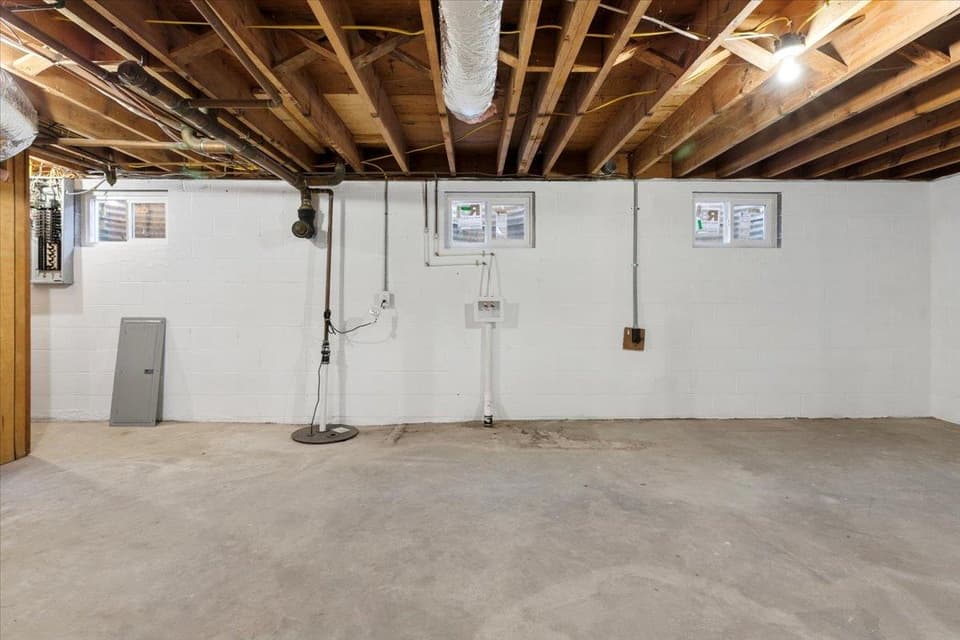 855 Mountain View Drive, photo 39 of 40