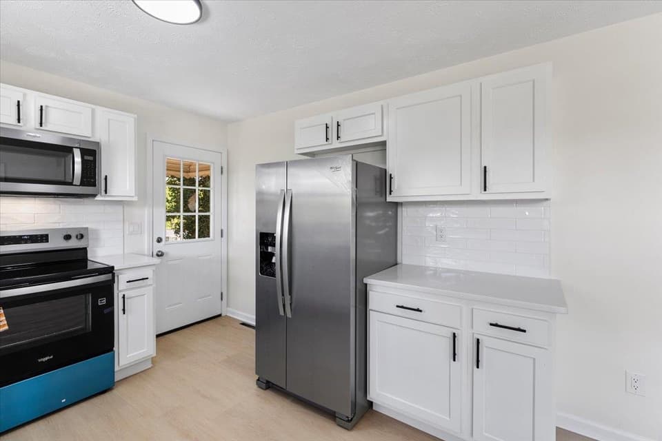 235 Lucas Street NE, photo 7 of 20