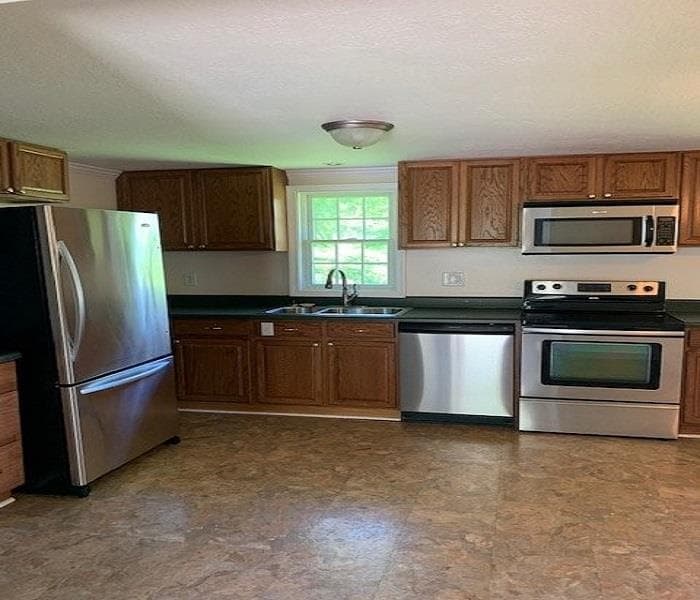 655 School Lane, photo 8 of 24