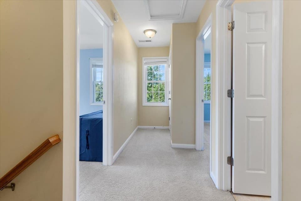 921 Crosscreek Drive, photo 34 of 40