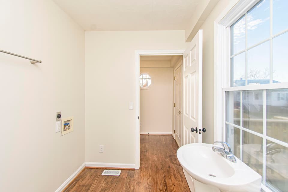 17 Lee Hy Ct, photo 11 of 38