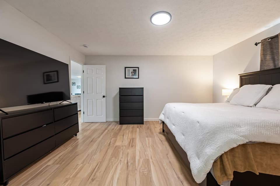 50 Woodridge Drive, photo 26 of 40