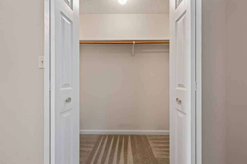 220 Darci Drive SE, photo 35 of 40
