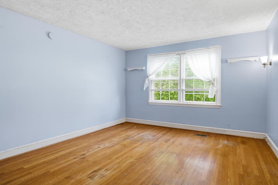 705 W Main Street, photo 22 of 40