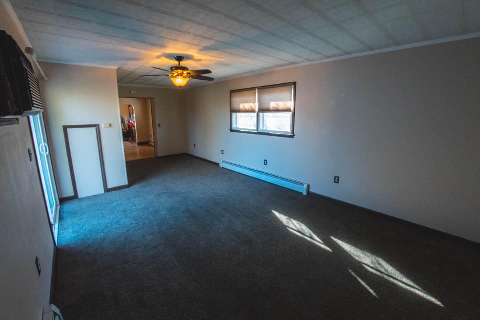 411 W Main St, photo 18 of 37
