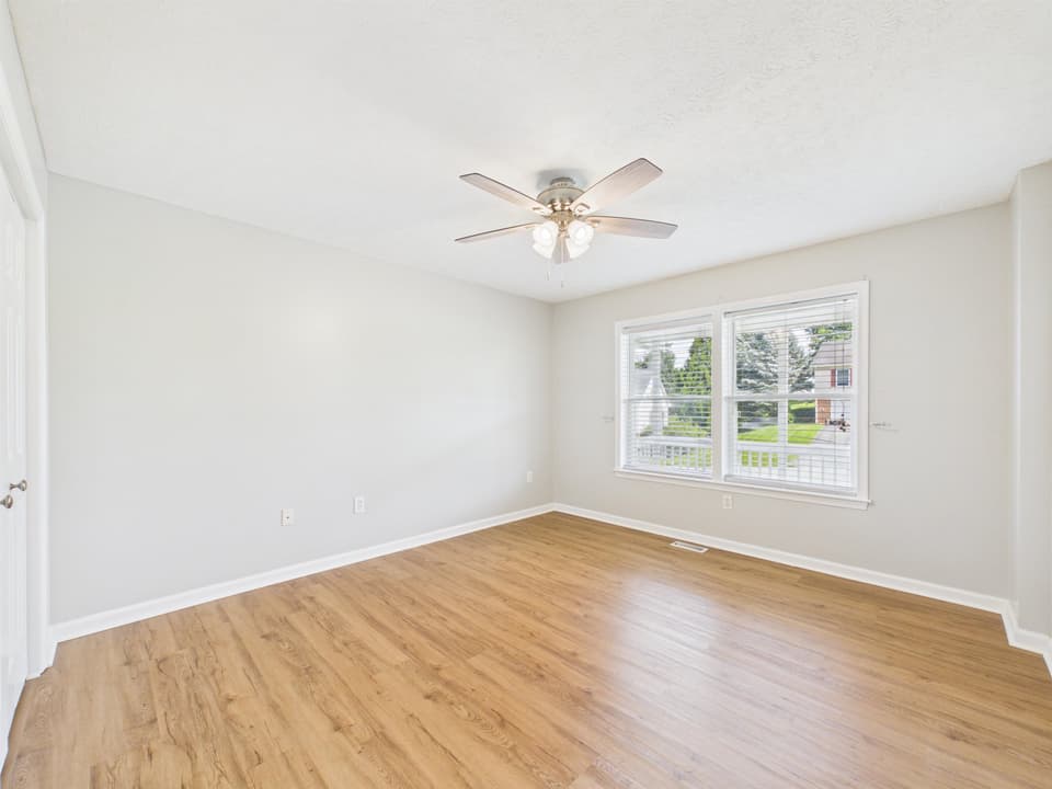 100 Cullen Court, photo 27 of 40