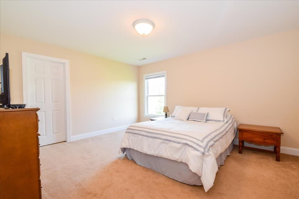 300 Roudabush Dr NW, photo 18 of 38