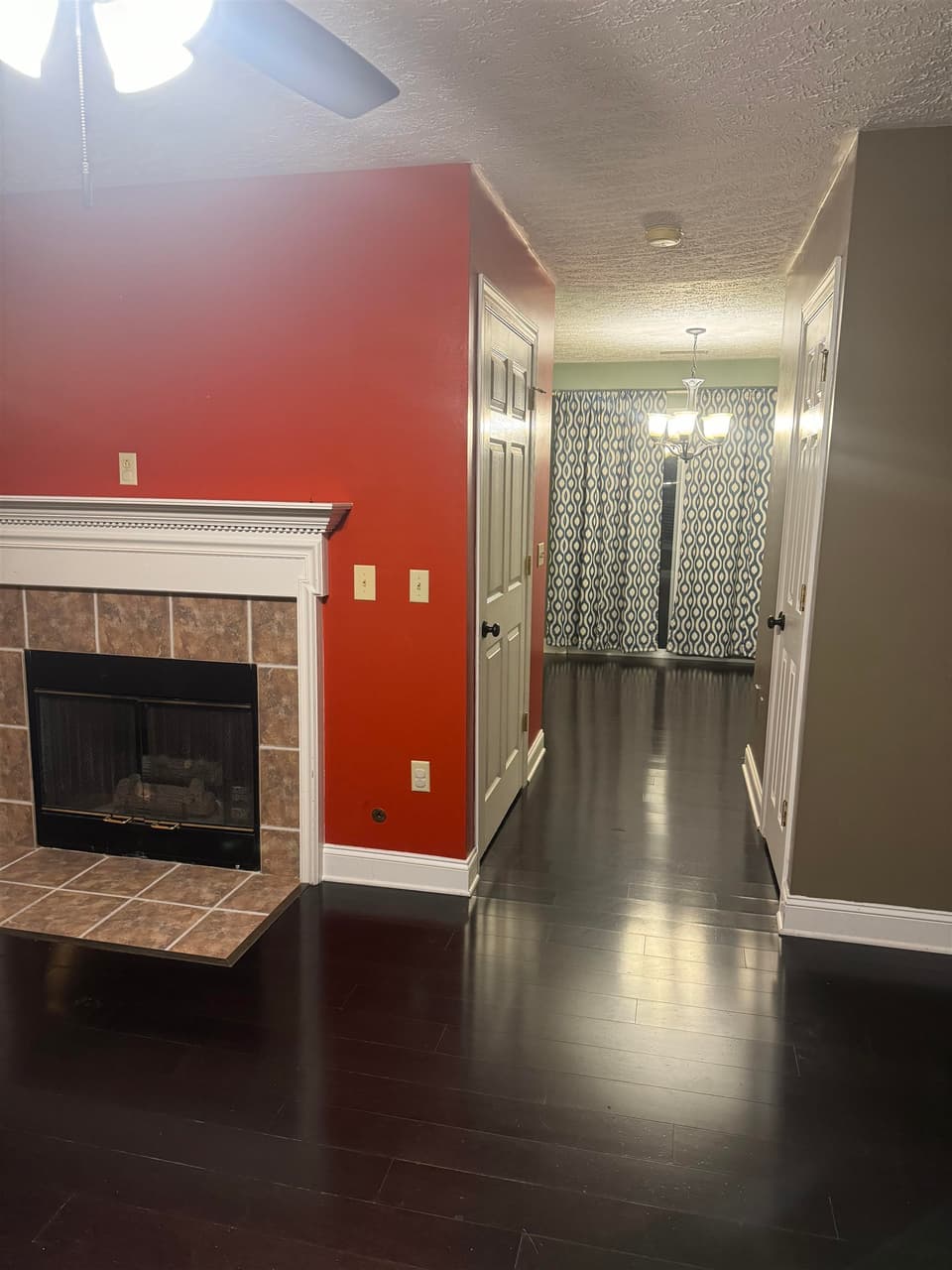 425 Silver Leaf Drive, photo 17 of 29