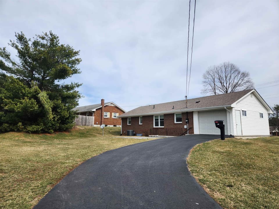 685 Starlight Drive, photo 29 of 30