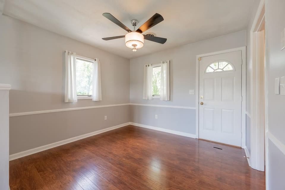 265 Mulberry Drive, photo 11 of 40