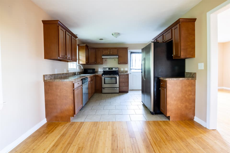 925 Collins Street, photo 7 of 37