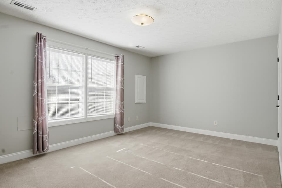 310 Pin Oak Drive, photo 32 of 40