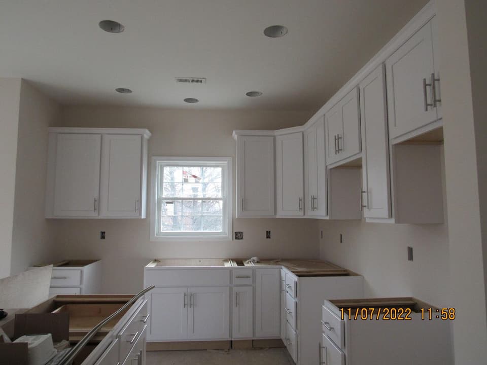610 Starlight Dr, photo 4 of 7