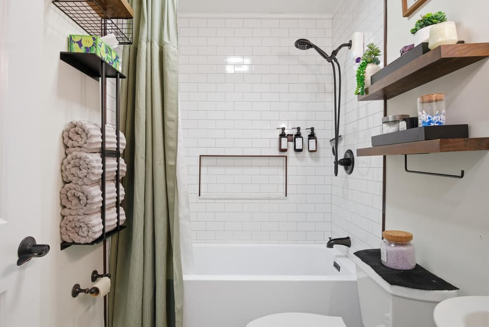 460 Chrisman Street, photo 17 of 30
