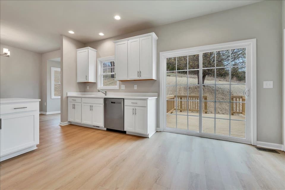 1565 Kensington Way, photo 19 of 40