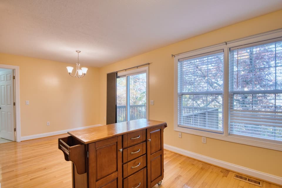 545 Gold Leaf Drive, photo 14 of 40