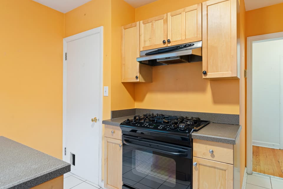 120 Cherry Lane, photo 14 of 33